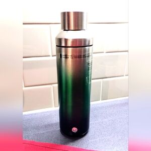 Starbucks Vacuum Insulated Gradient Green Water Bottle Stainless 20 oz Coffee